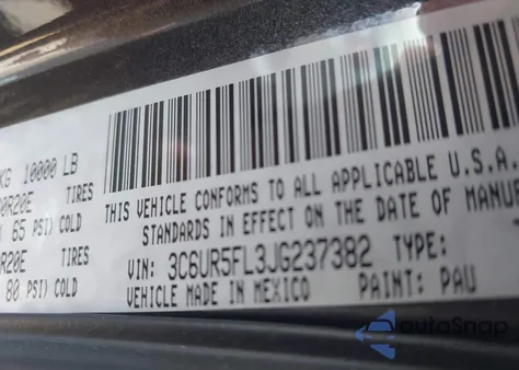 2018 Ram 2500 Laramie 4X4 6'4 Box z USA, uszkodzony, nr VIN 3C6UR5FL3JG237382